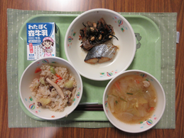 学校給食週間です
